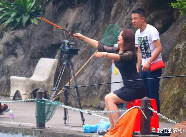 |男人过了30岁，为啥喜欢钓鱼？看完你就明白了