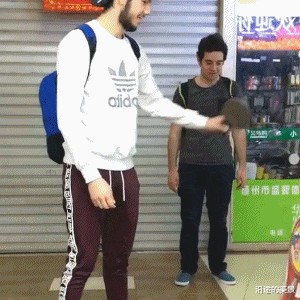 帅哥|“把狗子放奶奶家一个月，这放荡不羁的发型，真豪放啊！”哈哈哈