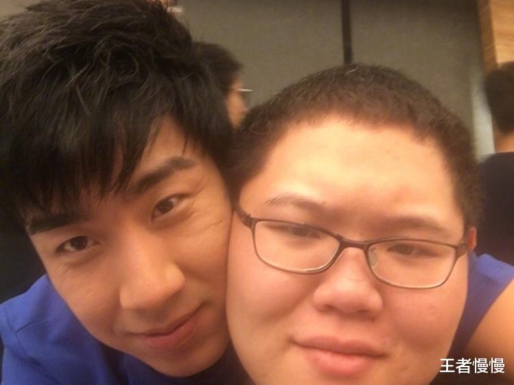 骚男|“八嘎酱”跟骚男双排太欢乐，透露进游戏圈原因，属实有点实在