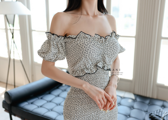 心壹文学|女神孙允珠高清时尚搭配:雪茄灰褐暗调典雅络纹鱼尾裙