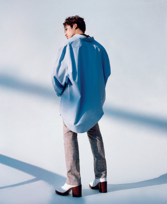 陈伟霆|男星穿高跟有多雷人？陈伟霆我也就忍了，却没躲过王一博的恨天高