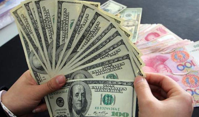 美国国债 中国为何要买1万亿美债，“借钱”给美国花，想不买都不行