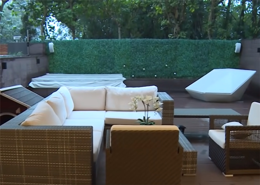 徐淑敏|港姐徐淑敏和黄浩夫妇371㎡别墅，200W装修厨房，3层住宅豪气逼人