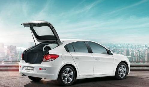 装记 掀背式后备箱空间更大,为何没能成为主流?过来人:用过才知道累