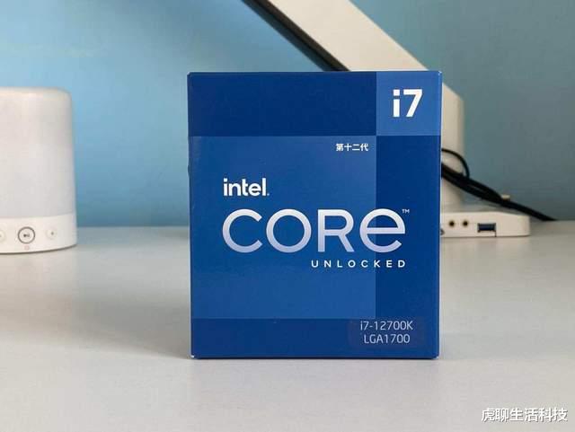 CPU|英特尔12代比11代强在哪里，咬牙入手新CPU，用690主板DDR4实测