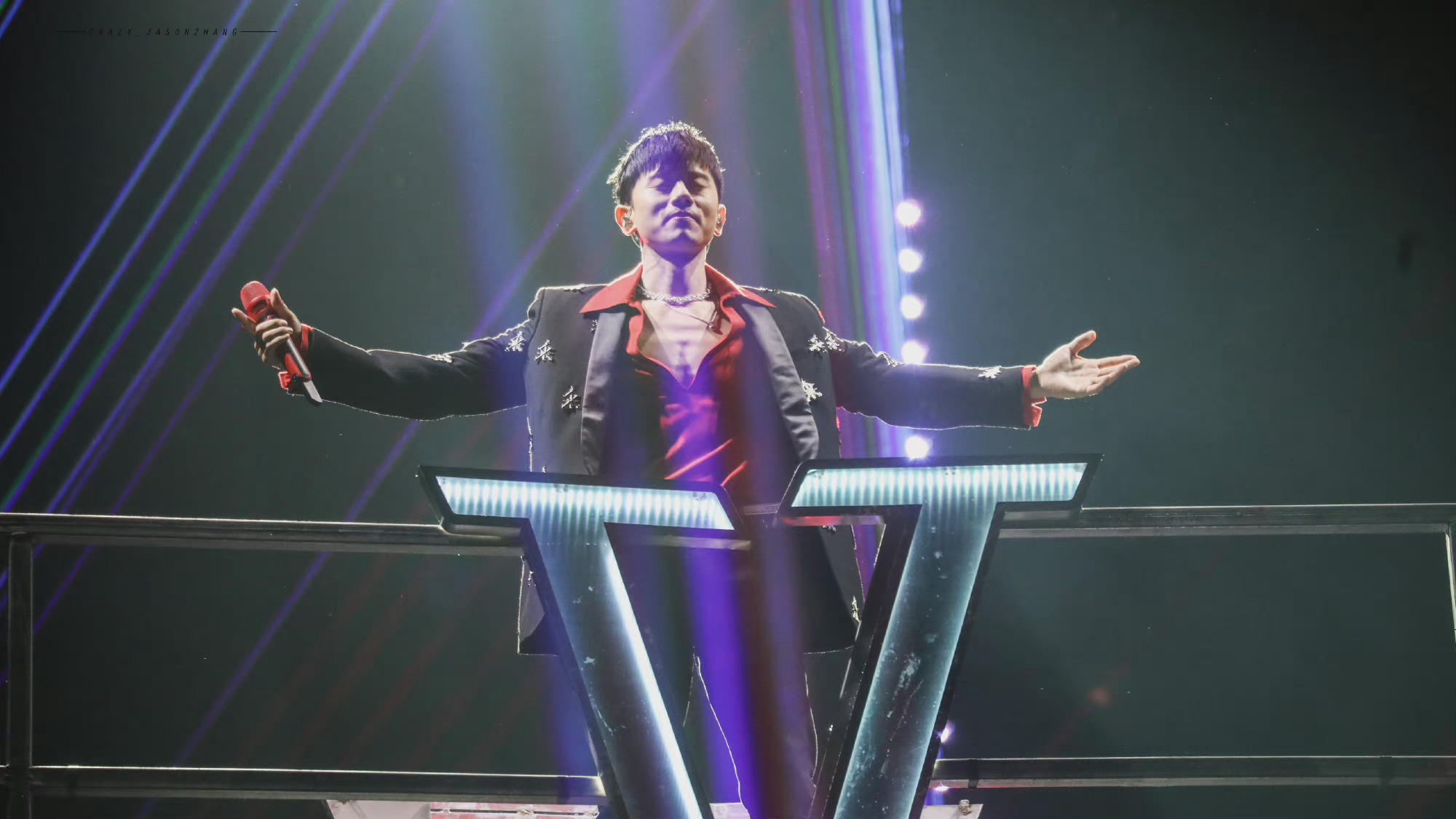 许晴|整破防了！张杰晒粉丝星海，表示：请让我再沉醉一会儿吧