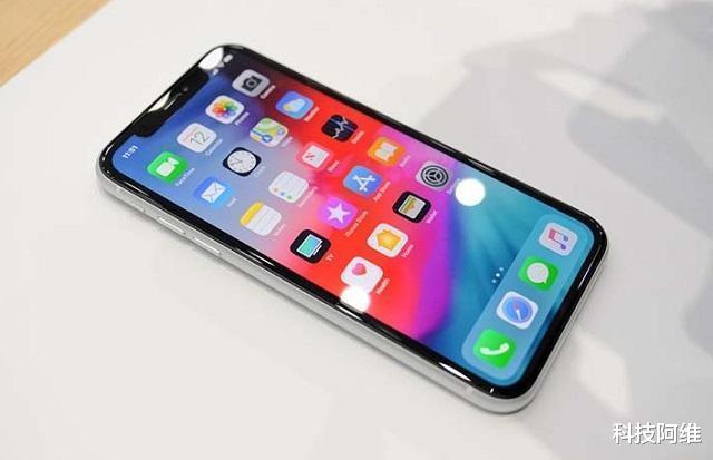 iphone xr|从6499元跌至3599元，苹果新机供不应求，旧款iPhone却已濒临下架