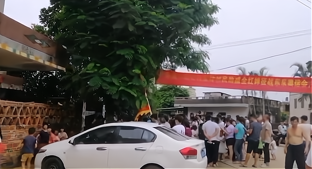 Hi家有小甜椒儿|曾经无人问，如今门庭若市，全红婵爸爸理智拒收20万现金，点赞