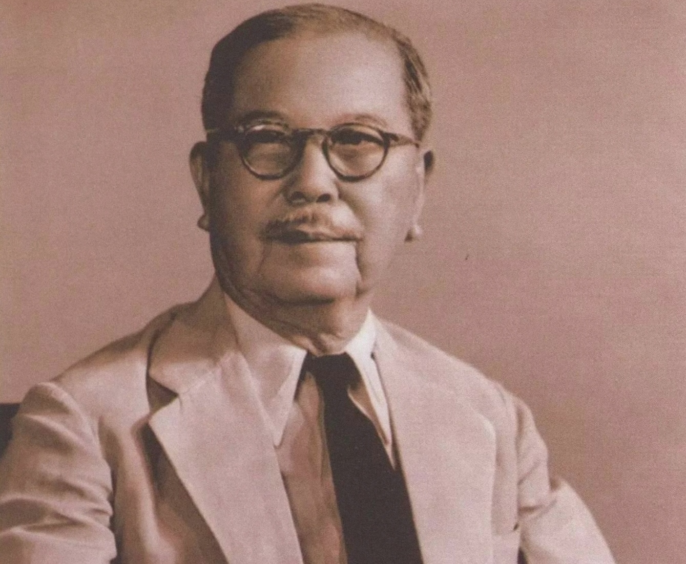 城市分析师 福建的企业家算是全国标杆了吧，从陈嘉庚到曹德旺，不佩服不行