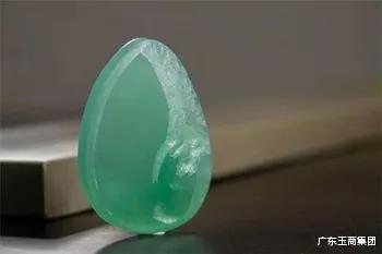 翡翠|玉赏 | 晴水翡翠，最美的遇见