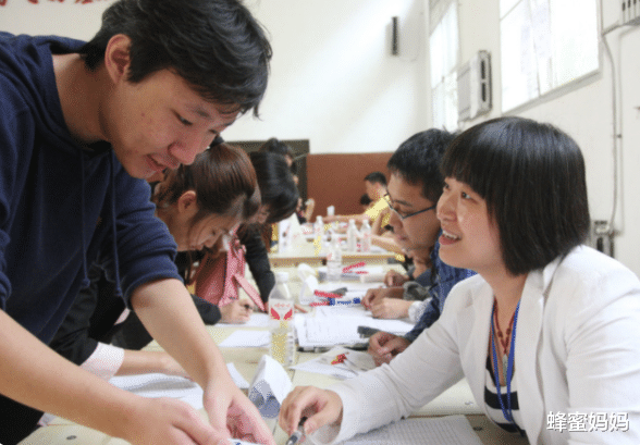 教师|3大岗位将脱离“铁饭碗”沦为合同工，涉及教师群体，学生要了解
