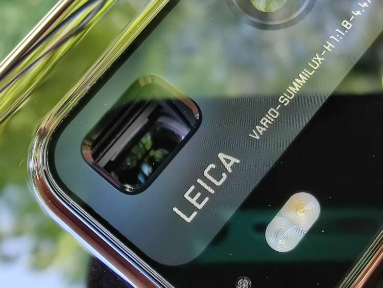 USB|为什么这几年明星手机代言越来越少,而联名定制机却越来越火?