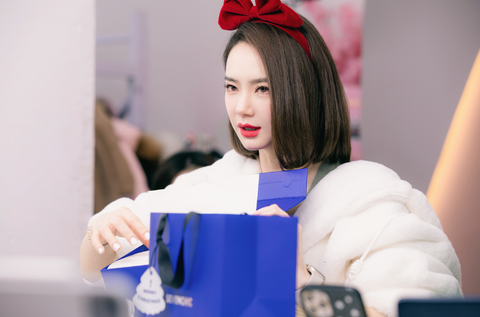 戚薇|鞭牛士：传戚薇被罚款1200万元，戚薇回应：恶意引导负面舆论