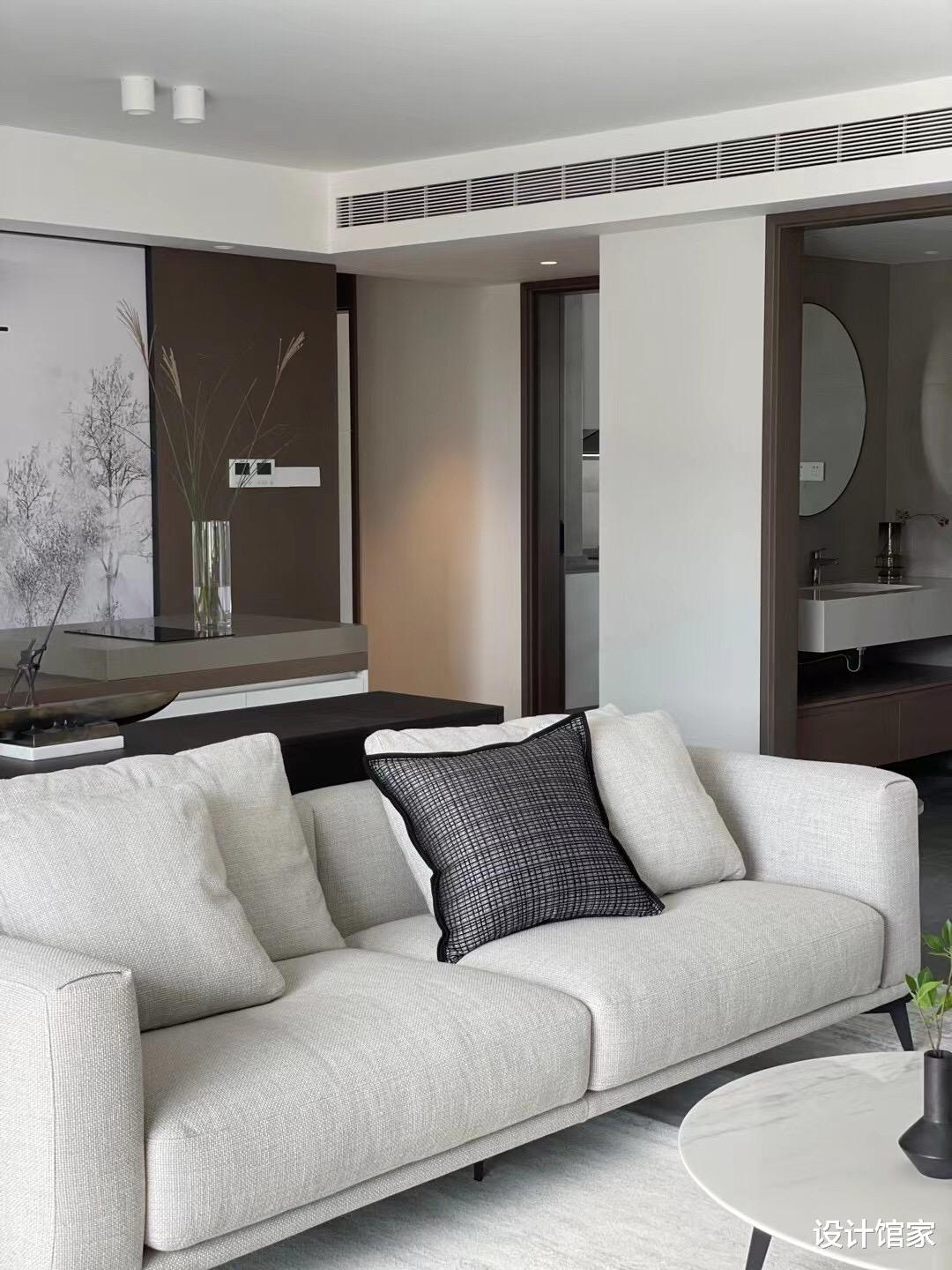 一个人住90平两居室,惊艳的高级灰设计,超有格调