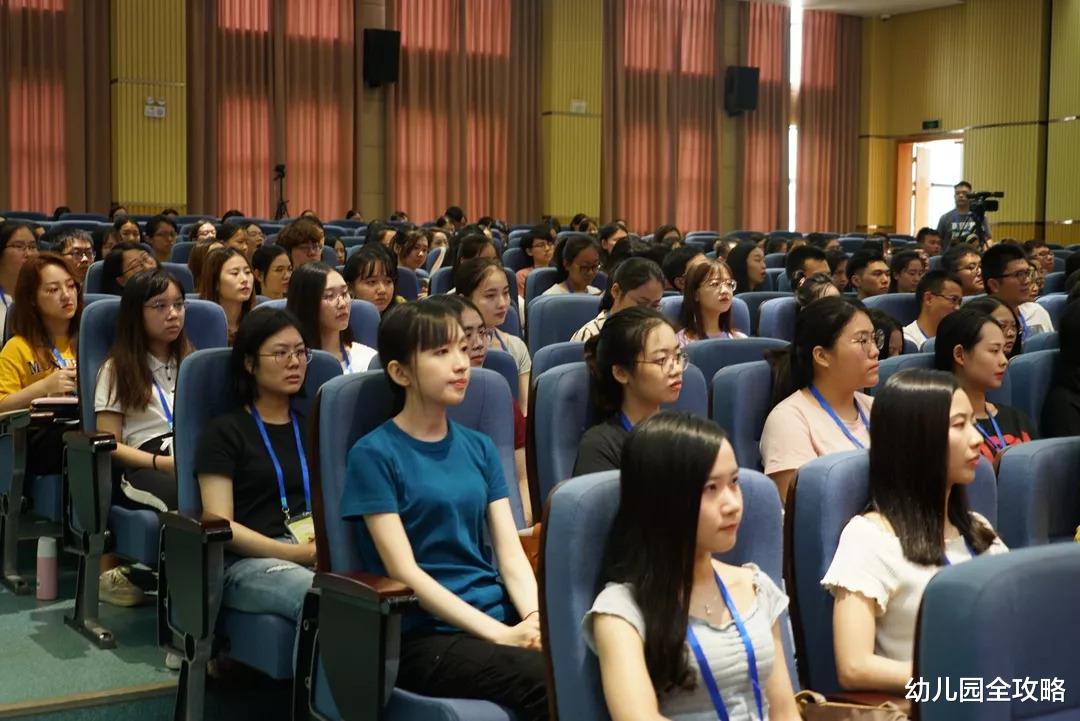 幼儿园全攻略|新手爸妈怎么选幼儿园?离职幼师送你四句话,“公办园能挤就挤”