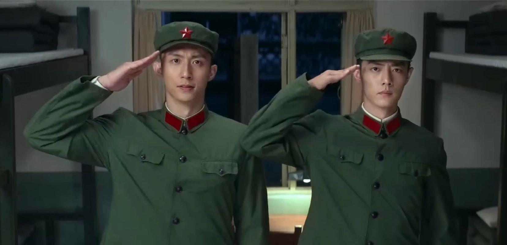 英雄岁月之王牌部队|《王牌部队》高开低走，观众喊话编剧：军旅剧的皮子，偶像剧的陷