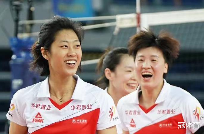 女排|中国女排传喜讯！7大新星爆发，33岁功勋感人至深，只等新帅就位