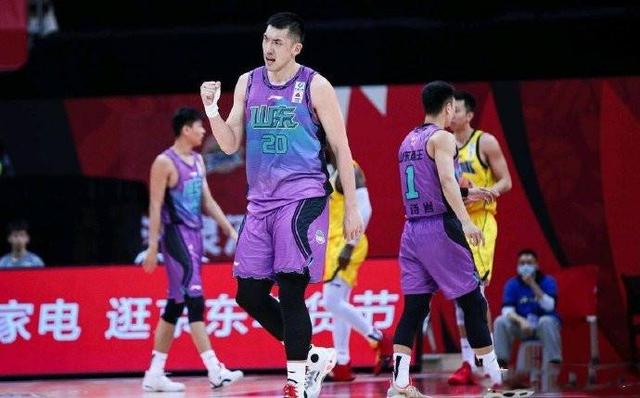 徐长锁|山东双教练被打脸，徐长锁弃用高诗岩惨败27分，宫鲁鸣也要下课了