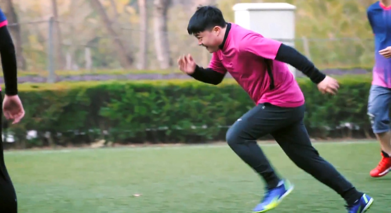 Uzi|Uzi“训练赛英雄”大公开!和IG打过训练赛,而且用了女警卡尔玛