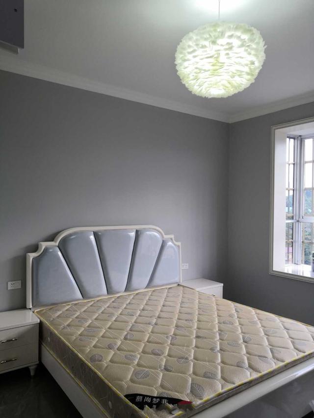 126平米的新房入住，忍不住晒晒图，入户就被玄关鞋柜迷住