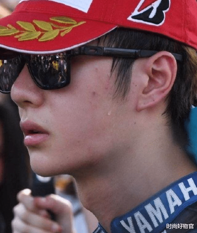 时尚好物官|小鲜肉王一博无意晒出护肤皂，网友：买了就后悔，后悔早没买！