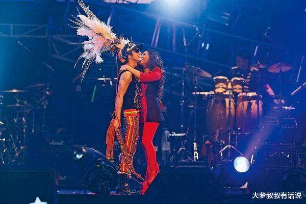 中国电影|李靓蕾爆的“电影院女友”是张惠妹！散场当众抓猴，17年前真相曝