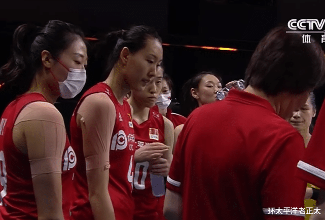 郎平|0-2到3-2!中国女排史诗大逆转,连救4赛点翻盘,郎平1句话太关键