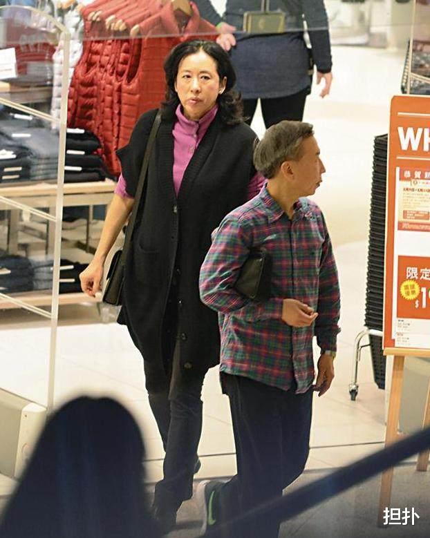 朱玲玲|一婚老公坐拥3千亩地，二婚老公在上海年收租10亿，她却穿优衣库