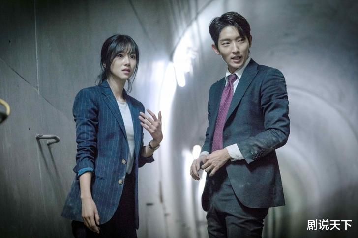 李准基|39岁李准基近照：对镜头比耶逆龄颜值获赞，腿长仿佛一米八