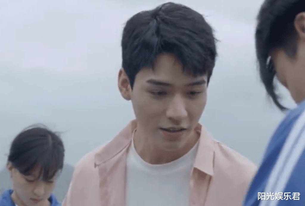 龚俊|龚俊分享工作花絮，没有了温客行滤镜后，生图颜值太真实了！