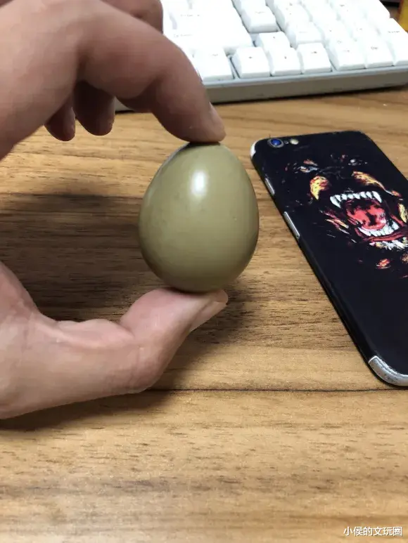 文玩|一条羊屎蛋手串盘了十五年，被人6000元买走了！
