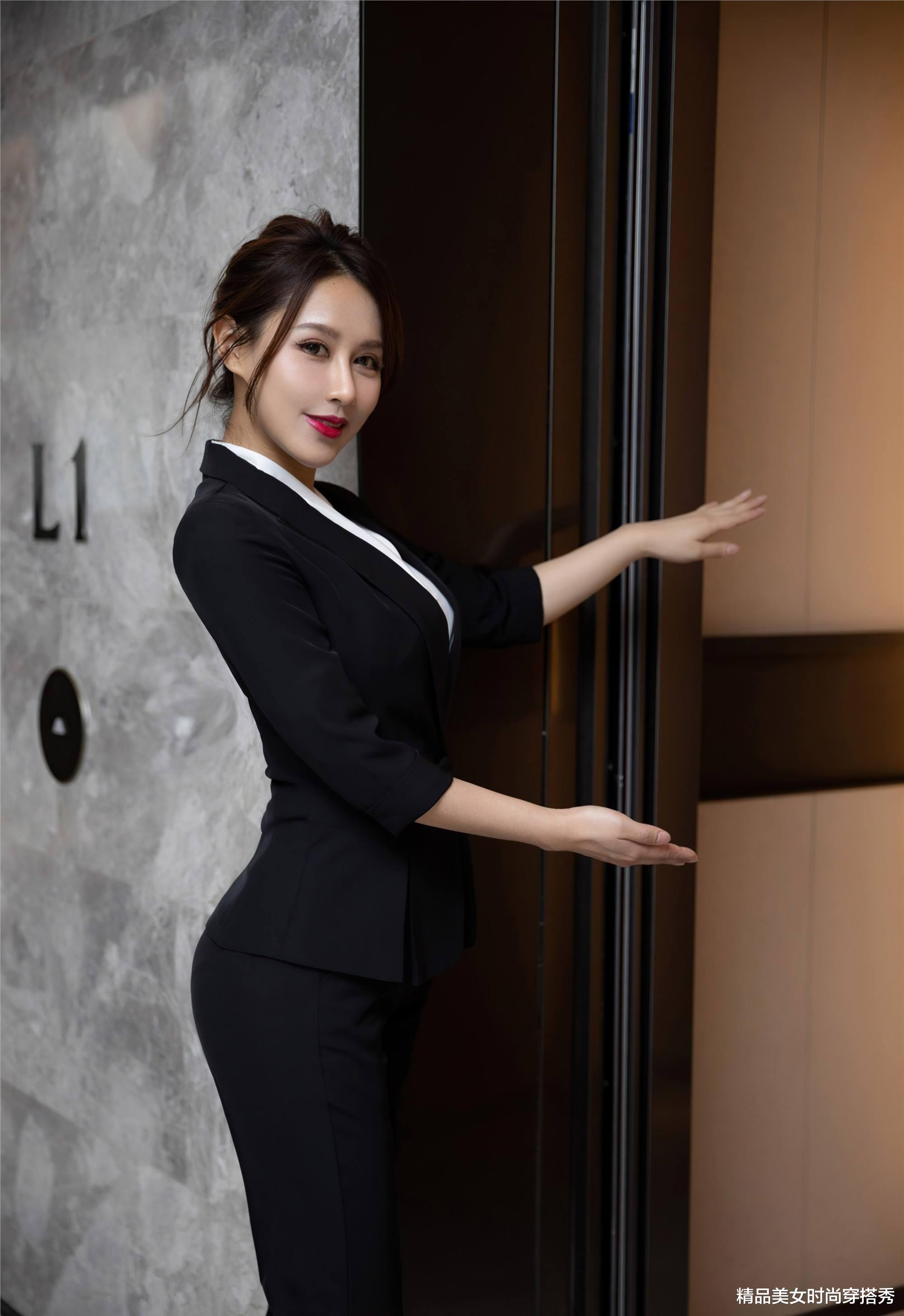 |西装控的女生看过来，西装套装搭配让你成为职场最靓的女王