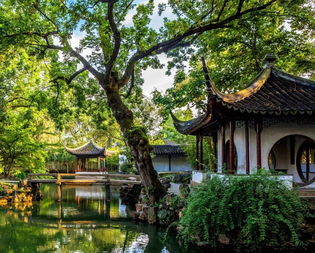 苏素明式红木家具 拥有一座庭院，沏茶读书，卧听风雨 ！