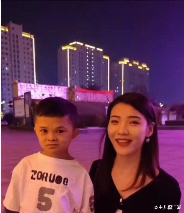 范小勤|“可怜”的范小勤,被资本抛弃后,终究被打回了原形