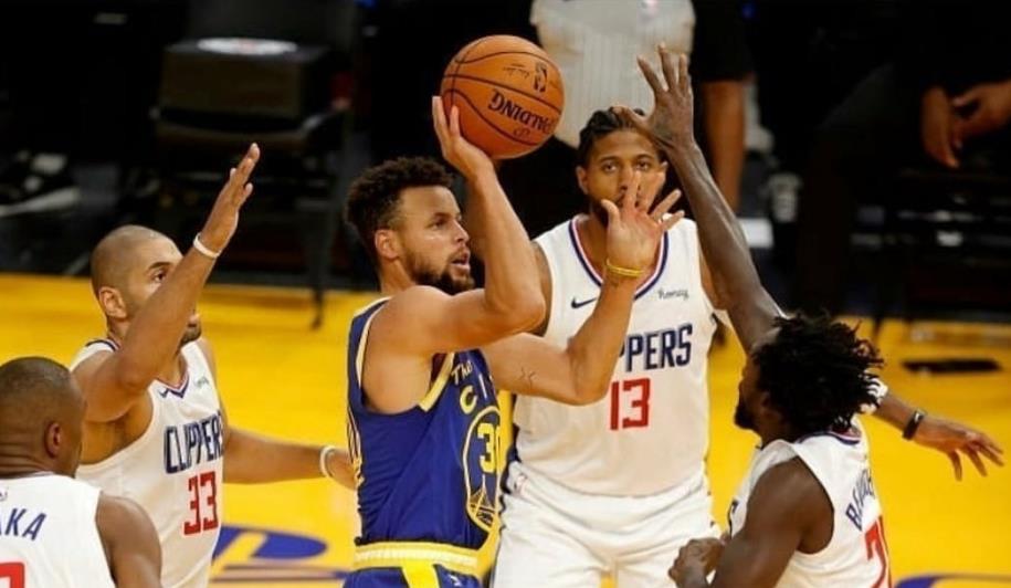 行星秘闻|净赚2亿美元，NBA联盟的宠儿！西部格局改变，湖人对手浮出水面