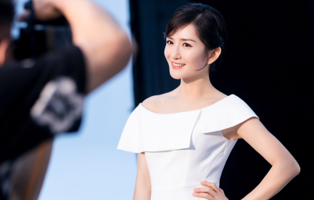 谢娜|谢娜侄子692分考上清华！多次获奖是文理学霸，照片曝光超帅气