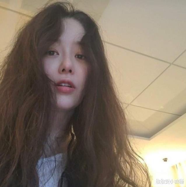 酸菜鱼 50岁凭颜值登上“逆袭女王”的热搜，蜜桃美肌离不开她的小秘诀