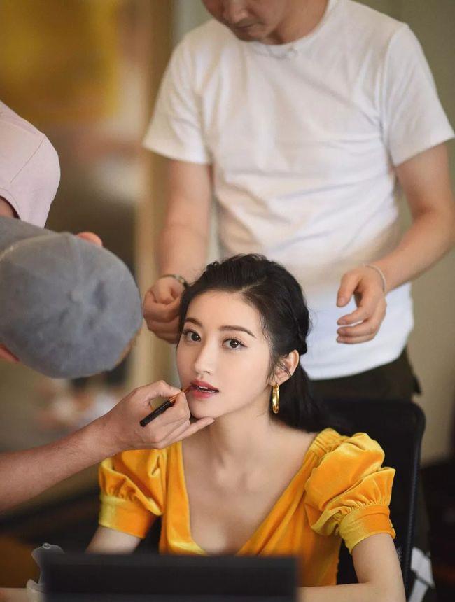 明星|明星们在化妆间全是大咖,看看跟荧屏差距大吗