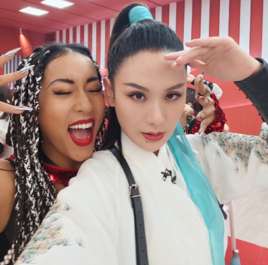 吉克隽逸|吉克隽逸与相恋6年男友分手，是因为不想生孩子，网友: 干得漂亮