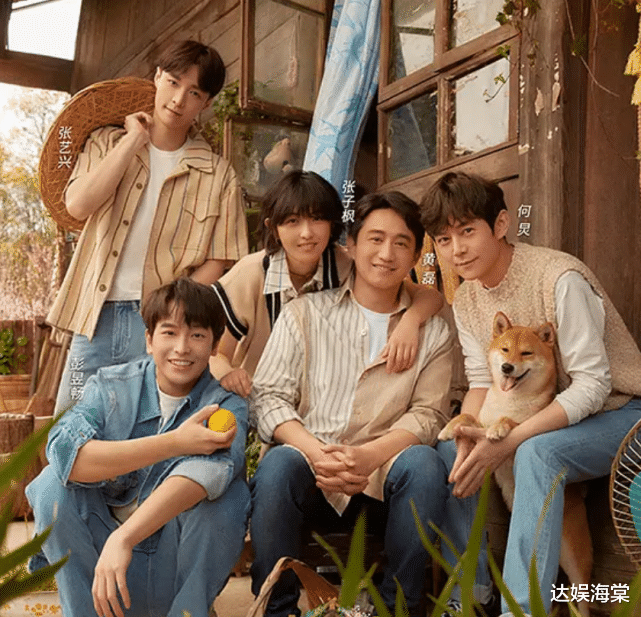 张艺兴|张艺兴为音乐事业太拼，半夜练舞，何炅黄磊却点破他的发展瓶颈