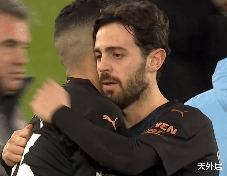 英超|3-1+疯狂17连胜！英超争冠悬念一夜终结：瓜帅领先10分谁能挡？