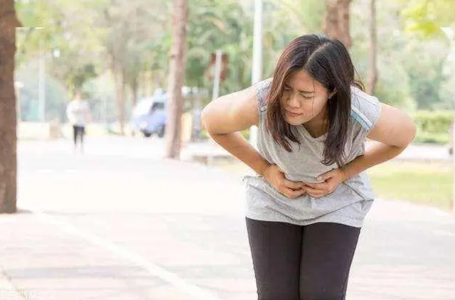 鸡蛋|鸡蛋该不该清洗？医生提醒：食用“水洗蛋”或许容易伤肝，别犯错