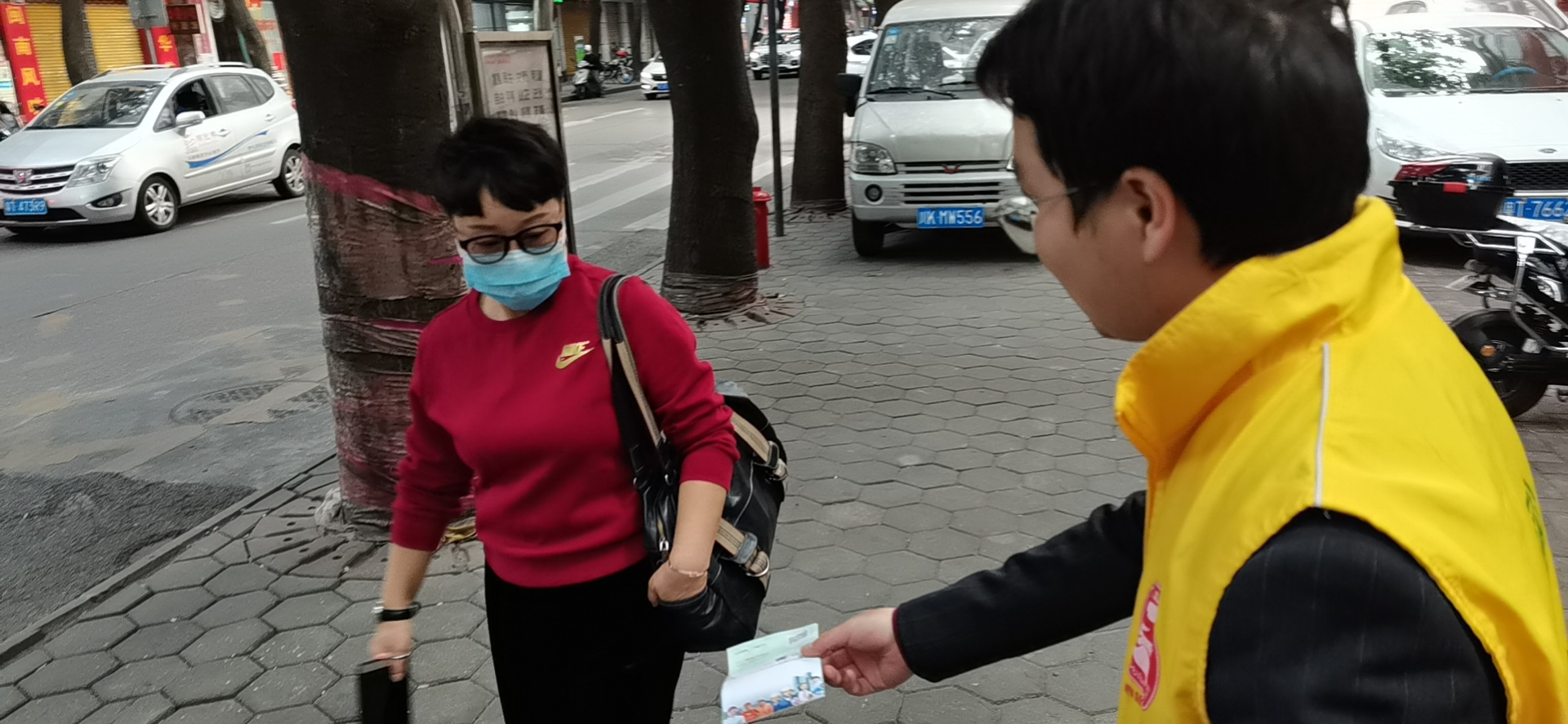 创新思路工作 禁毒宣传进社区，防毒意识入人心