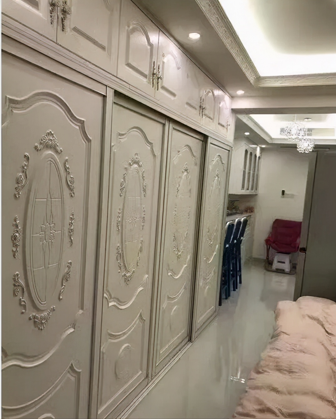 晒晒入住1个月的新家，最让我后悔的就是厨房装“吊柜”，后悔！