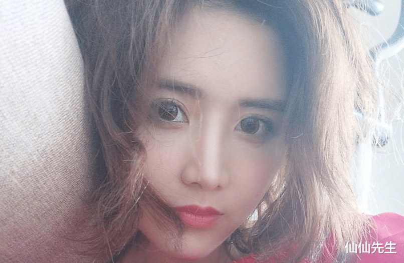 仙仙先生|“就口嗨一下”丈夫被发现有女网友，还互发私人照片，妻子：离婚