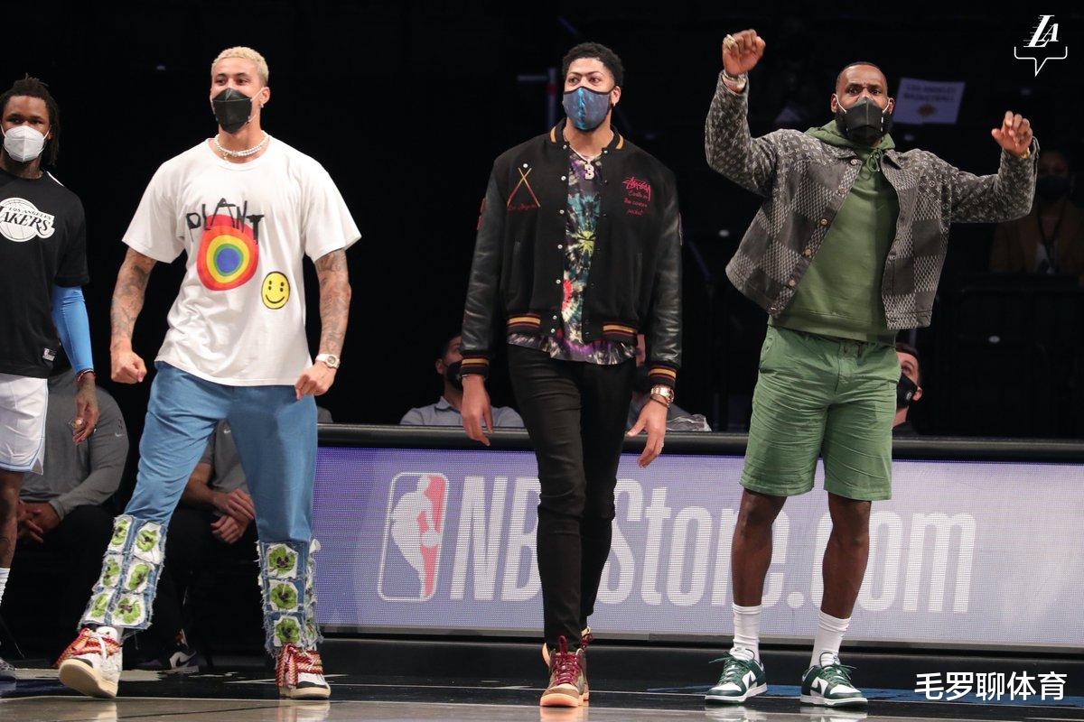 湖人队|湖人输球更有利夺冠！詹姆斯算计了快船一手，还为更大交易做铺垫