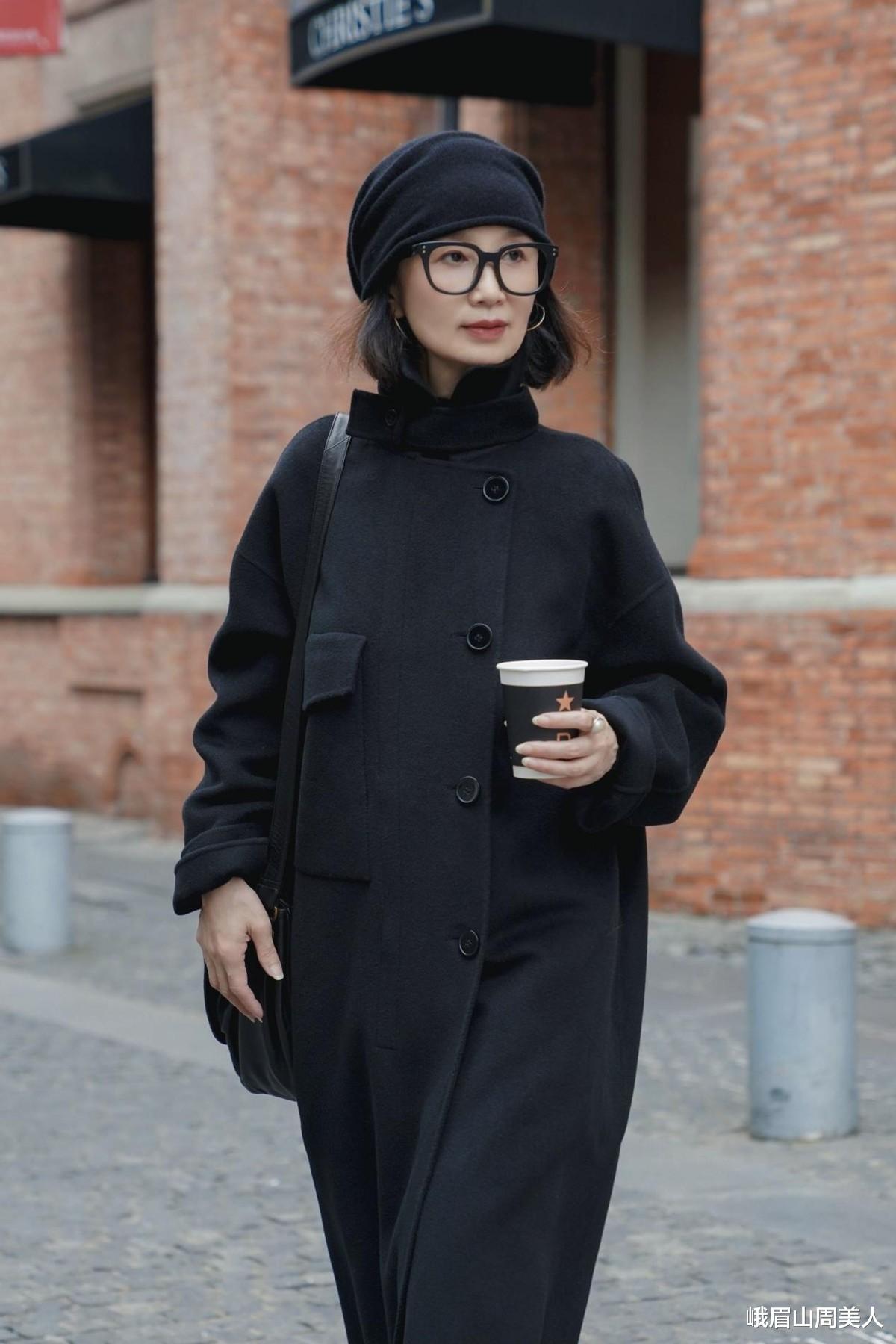 穿衣搭配 烫完头发特别显老?三木妈妈亲身示范:这3“招”教你渡过尴尬期