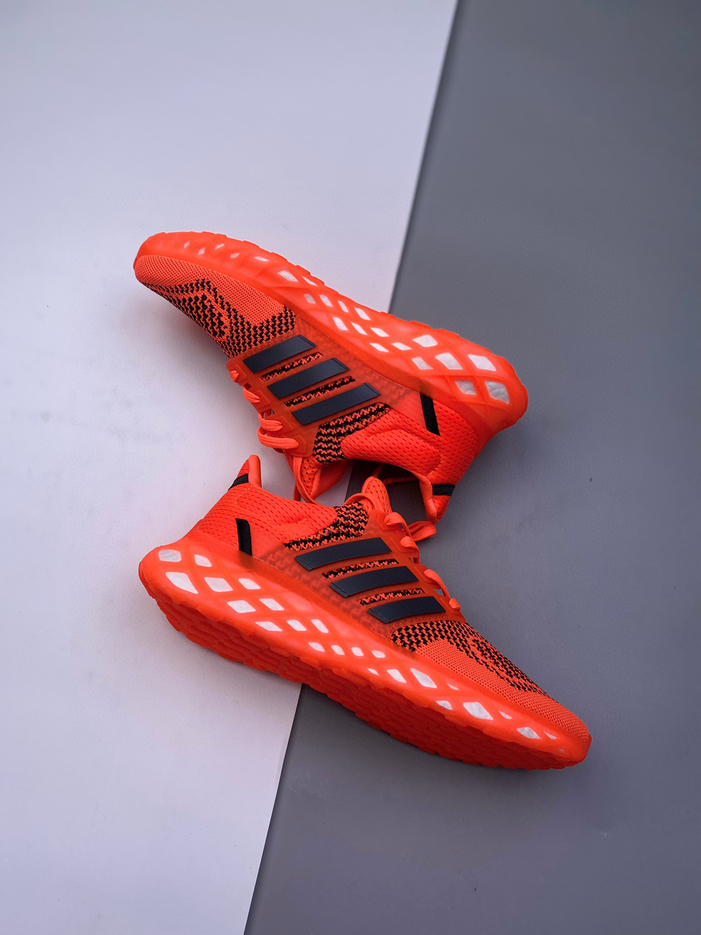 莆田鞋匠 阿迪达斯新款爆米花减震跑鞋