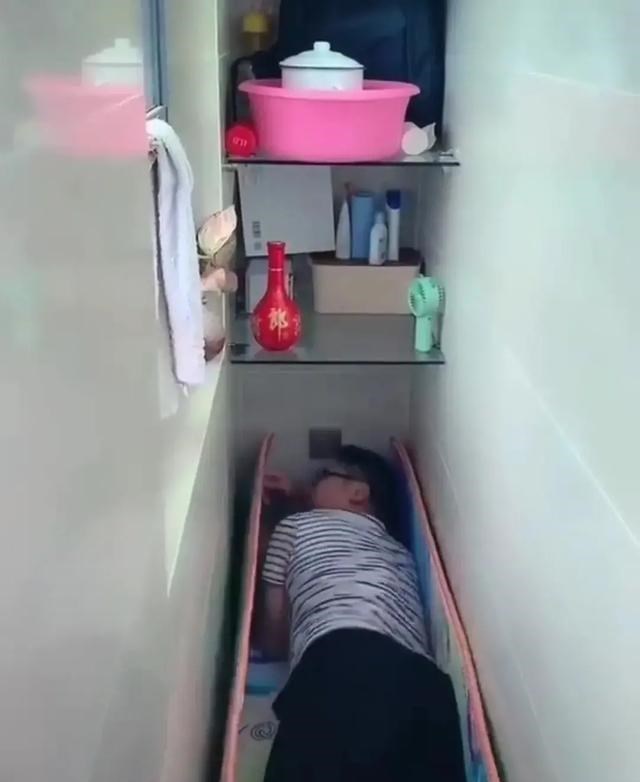 |一个月居然只要100块房租，这样的房间能住吗？