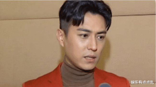 高鑫|导演怕请不到耿乐高鑫来客串《突围》, 靳东发微信分分钟搞定